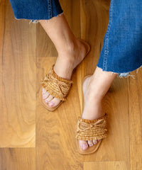 The Kiwi Bow - Tan Raffia